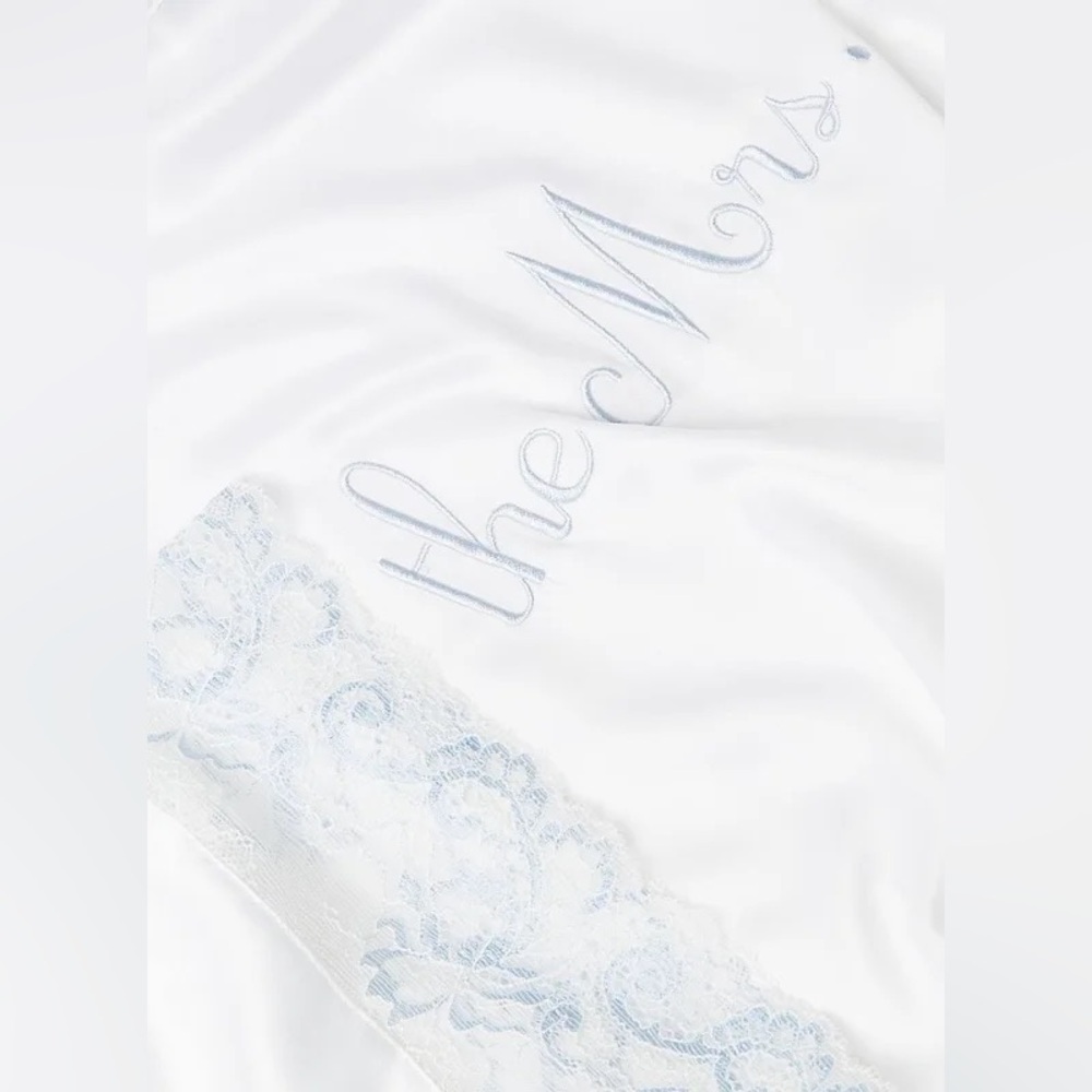 Flora Nikrooz In Bloom The Bride Robe - Picture 4 of 5